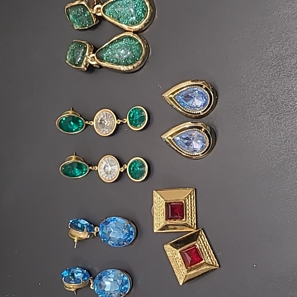Glam Earring Bundle - Picture 2 of 4